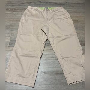 Women’s Riders Stretch Beige Size 18 Medium Capris .